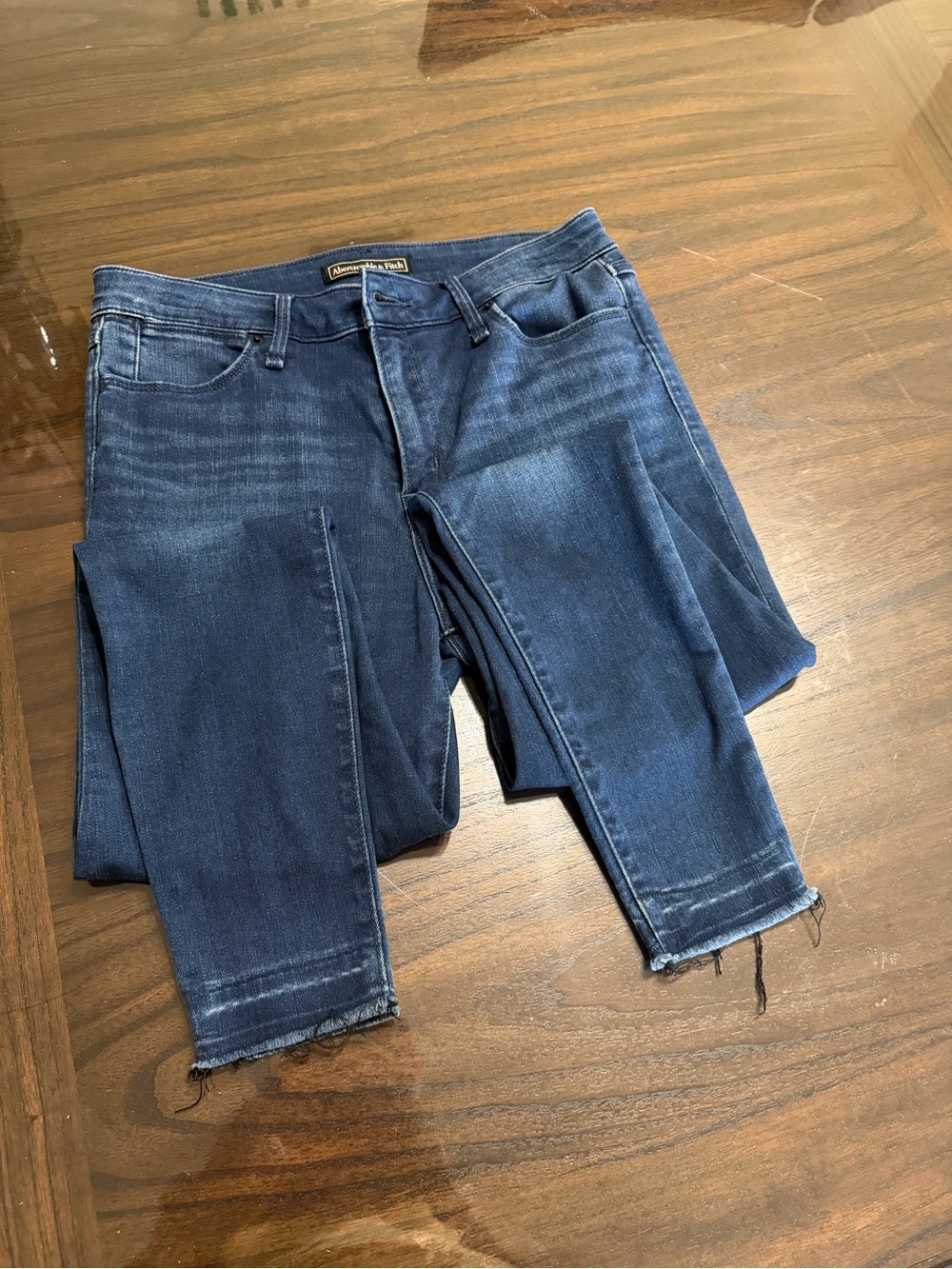 Abercrombie & Fitch Women’s Skinny Jeans in Dark Blue Wash